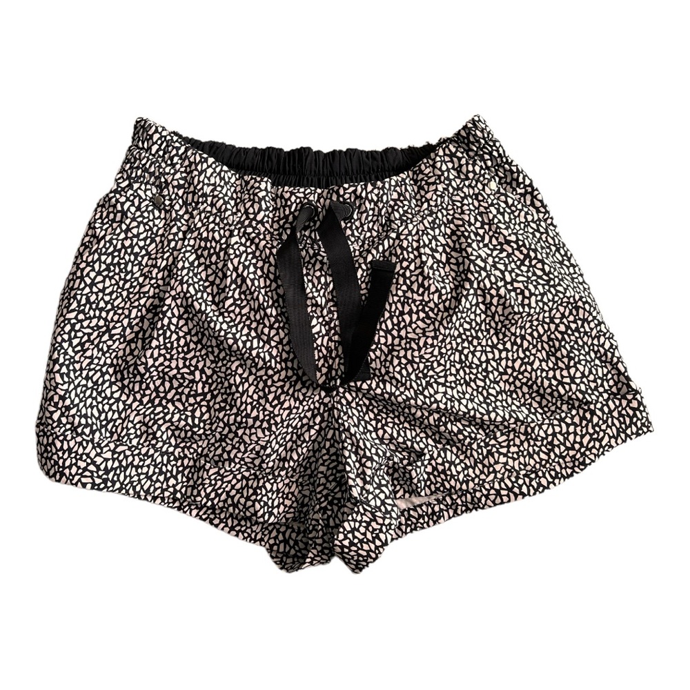 lululemon Women spring break away short Size 6 - Picture 3 of 9